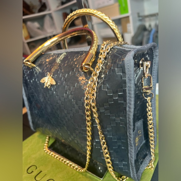 Gucci Beauty Bag - Picture 2 of 11